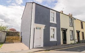8 Bridge Street